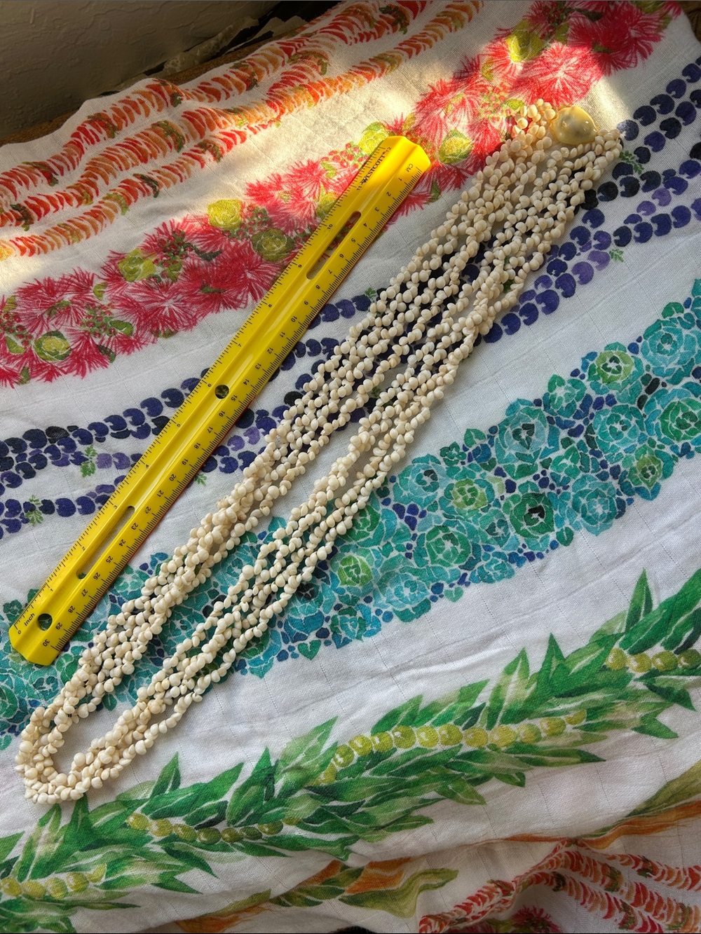 Vintage Multi-Strand Pikake Shell Necklace Hawai’i Cowry